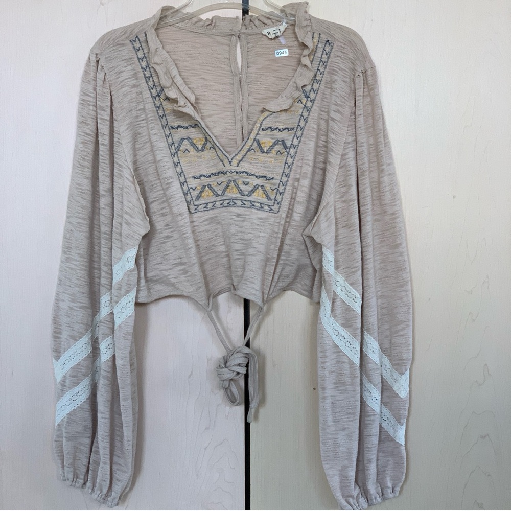 POL Women's Puff‎ Long Sleeve Button Back Embroidered Crop Top Brown Size M